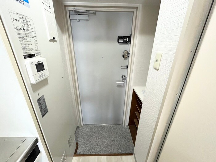 物件内観写真19　(玄関)
