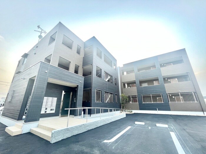 物件外観写真1　(外観写真)