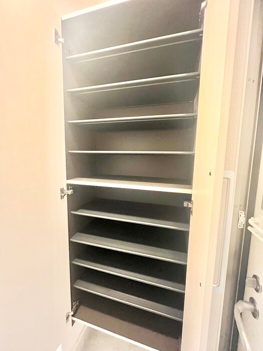 物件内観写真18　(靴箱)