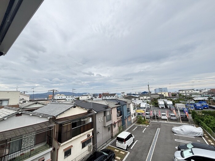 物件内観写真22　(室内からの展望)