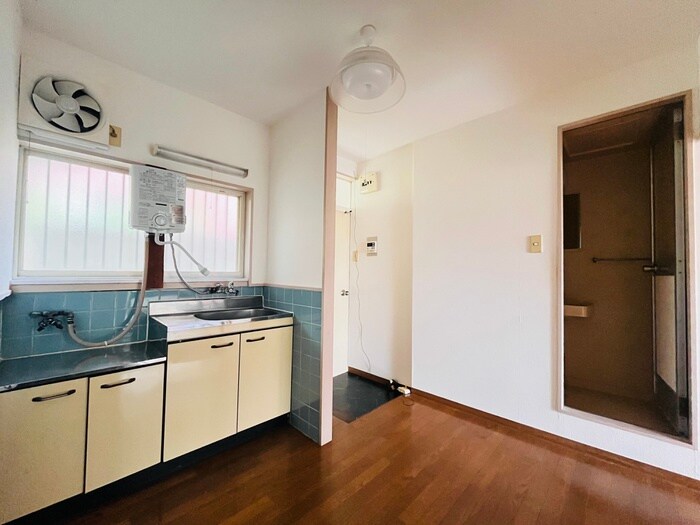 物件内観写真8　(居室)