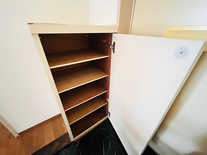 物件内観写真14　(靴箱)