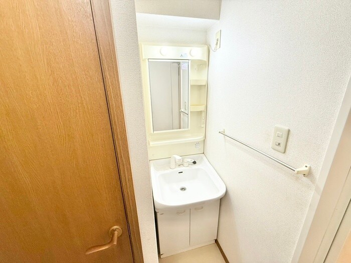 物件内観写真14　(洗面)