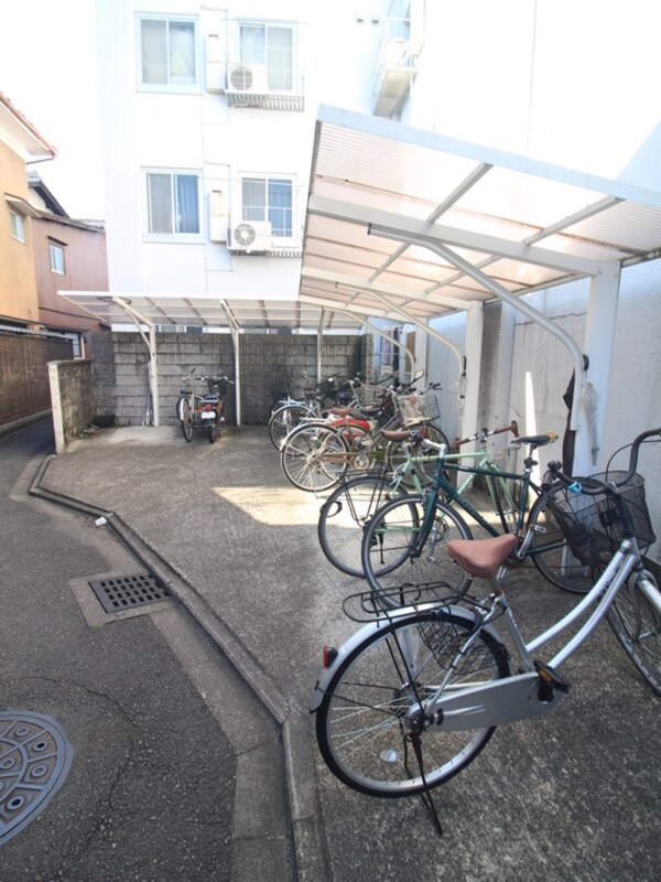 駐輪場