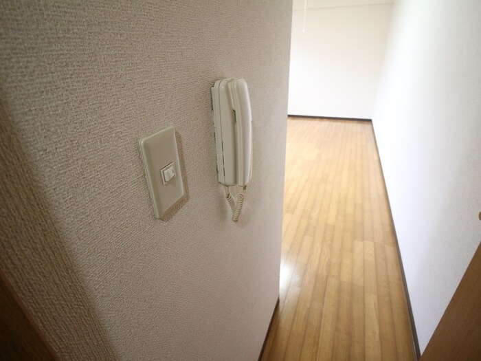 物件内観写真16　(廊下)