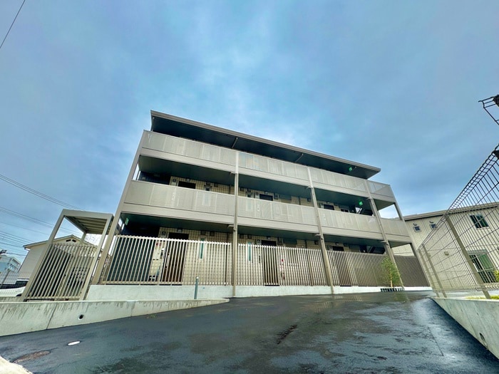 物件外観写真3　(外観写真)