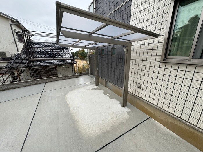 物件外観写真5　(駐輪場)