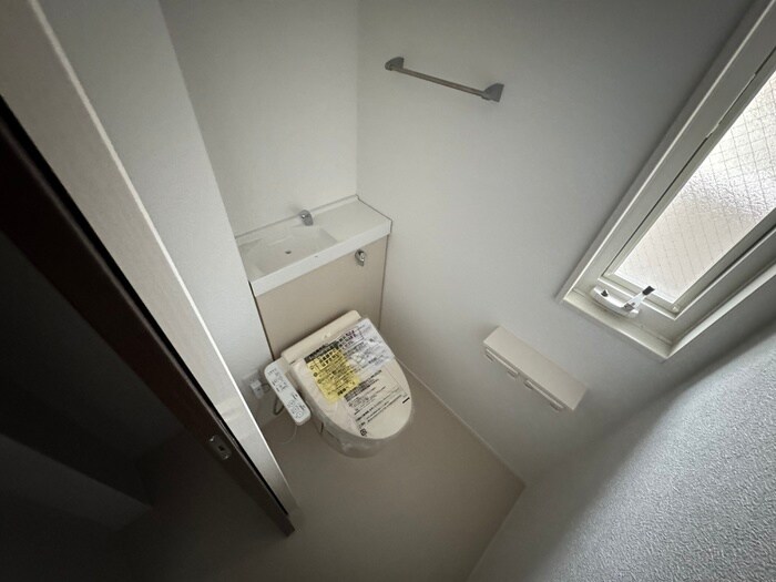 物件内観写真11　(トイレ)