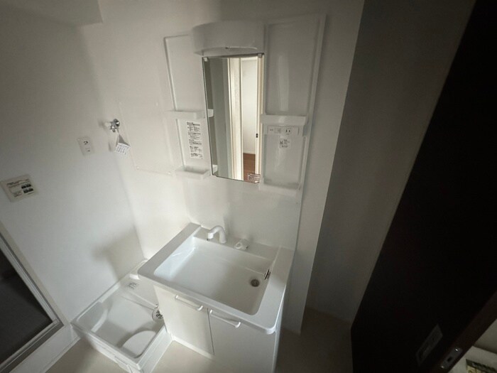 物件内観写真12　(洗面)