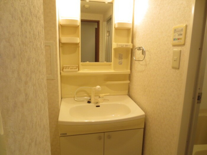 物件内観写真7　(洗面)