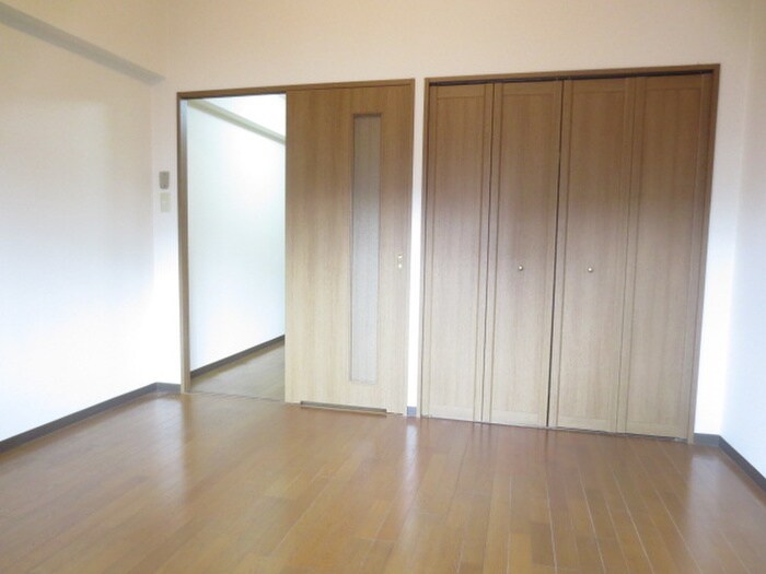 物件内観写真11　(居室)