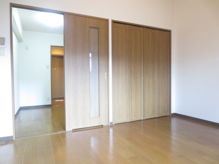 物件内観写真12　(居室)