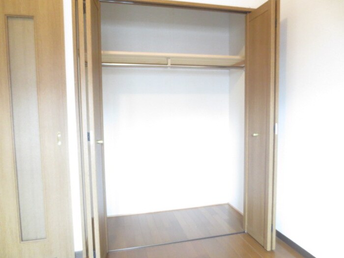 物件内観写真15　(収納)