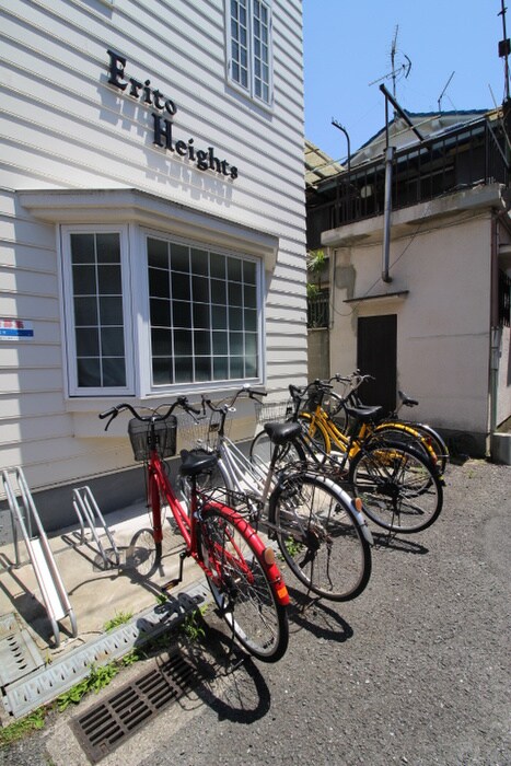 物件外観写真5　(駐輪場)