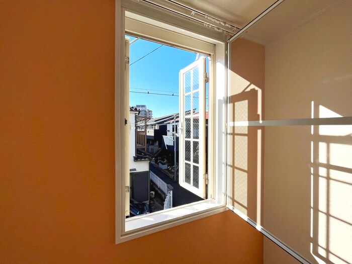 物件内観写真14　(室内からの展望)