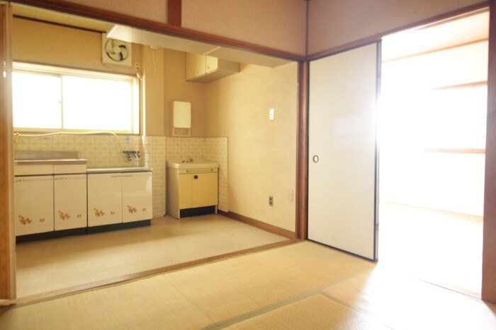 物件内観写真8　(居室)