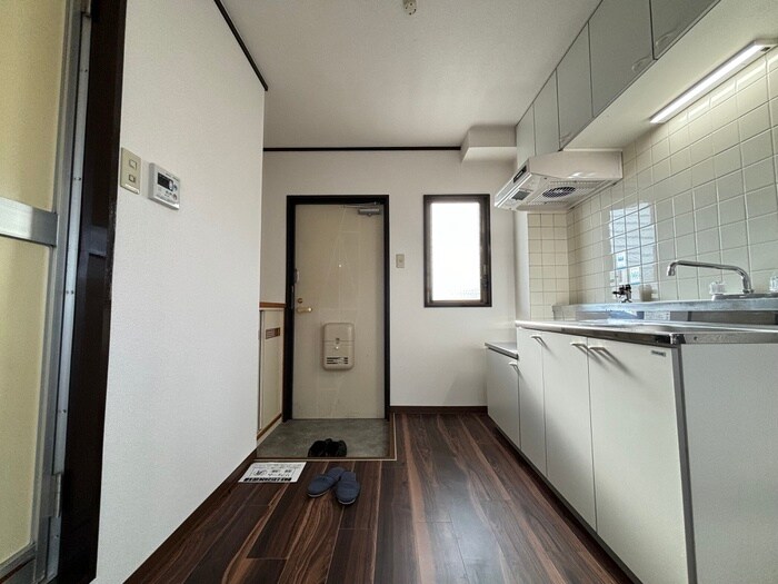 物件内観写真6　(居室)