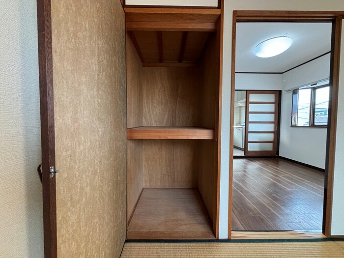 物件内観写真10　(収納)
