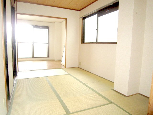 物件内観写真8　(居室)