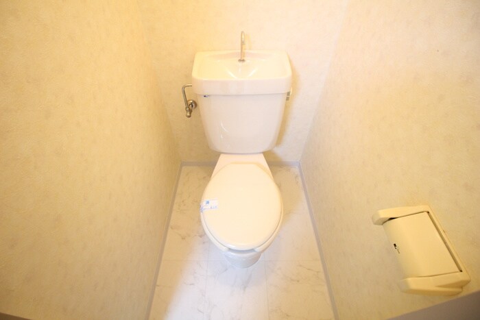 物件内観写真14　(トイレ)