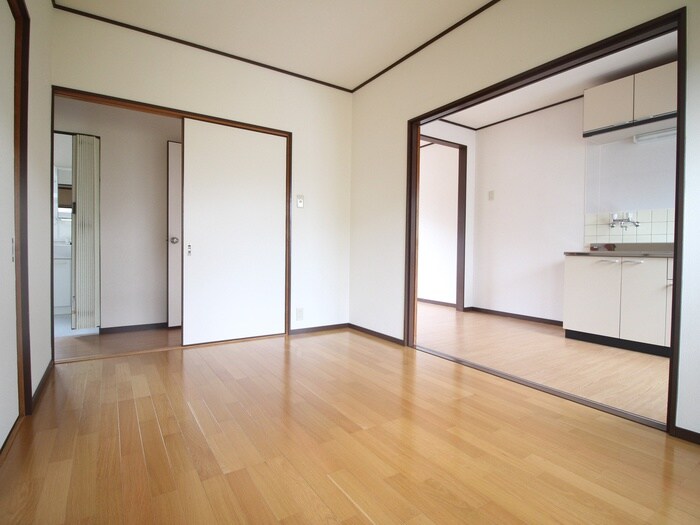 物件内観写真6　(居室)