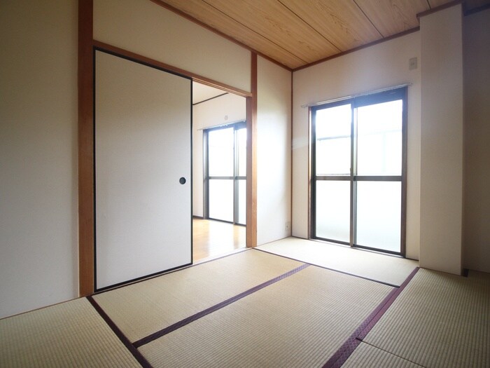 物件内観写真9　(居室)