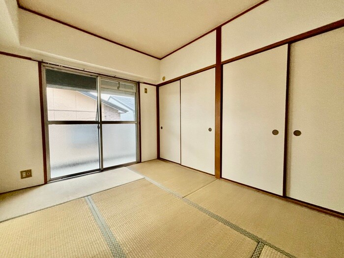 物件内観写真8　(居室)