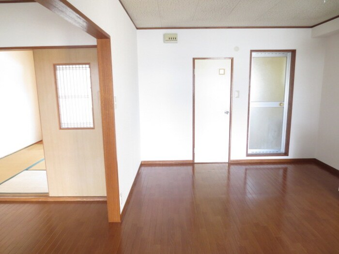 物件内観写真5　(居室)