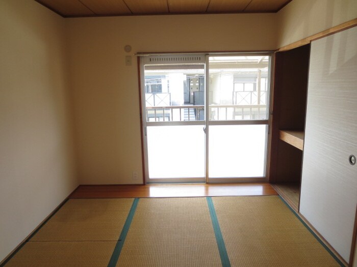 物件内観写真6　(居室)