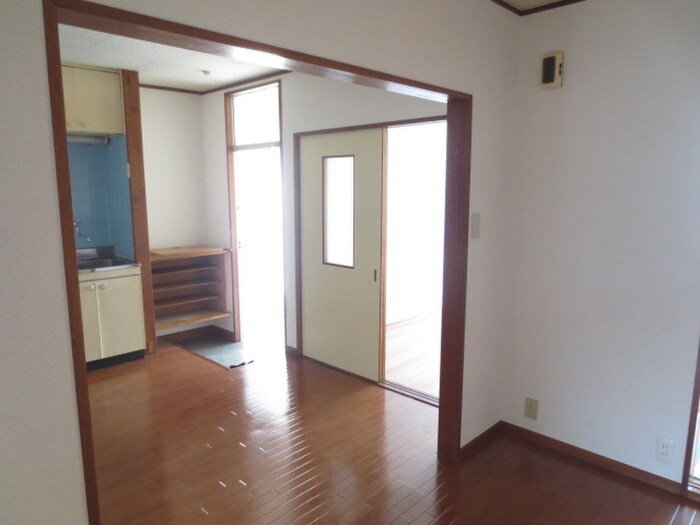 物件内観写真9　(居室)