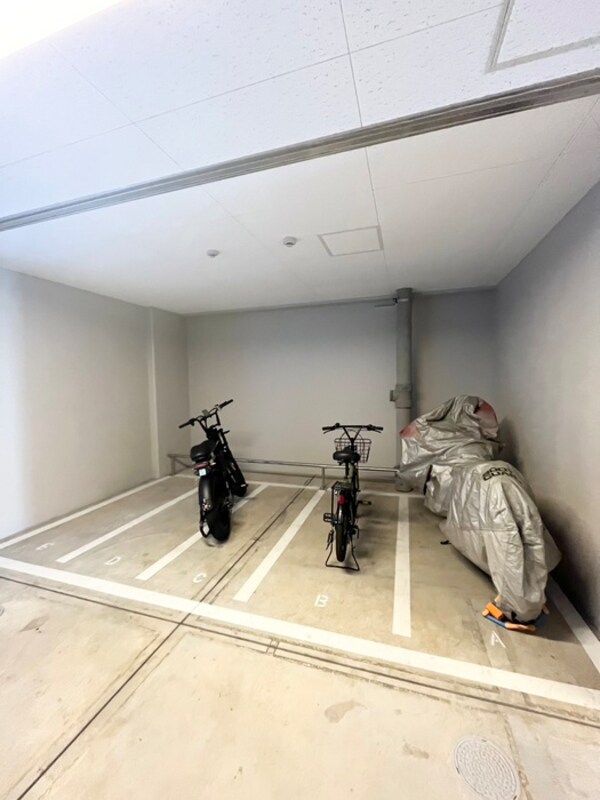 バイク置き場