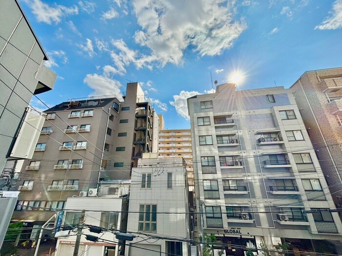 物件内観写真20　(室内からの展望)