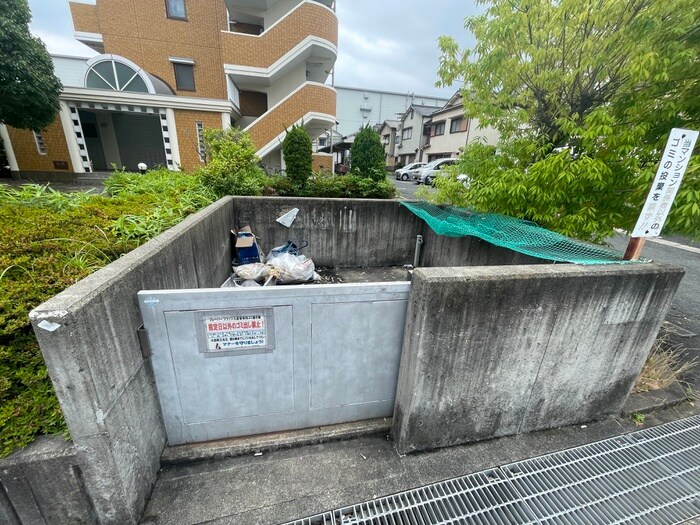 物件外観写真6　(建物設備)