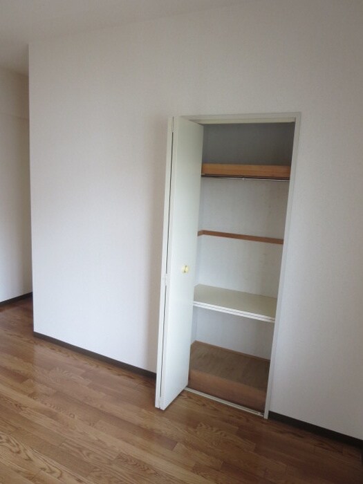 物件内観写真10　(収納)