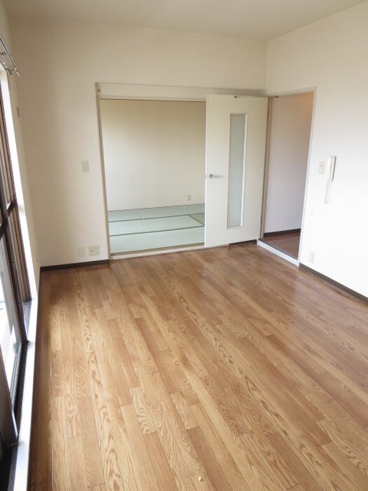 物件内観写真13　(居室)