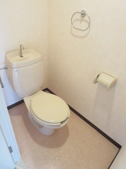 物件内観写真16　(トイレ)