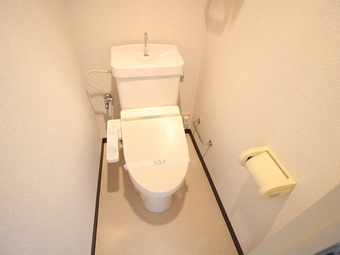 物件内観写真9　(トイレ)