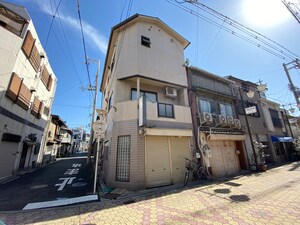 渕上第３ＢＬＤ外観写真
