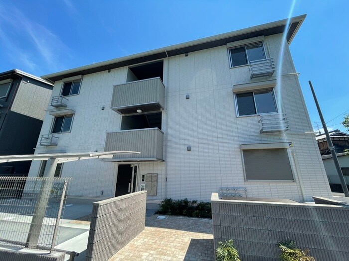 物件外観写真3　(外観写真)