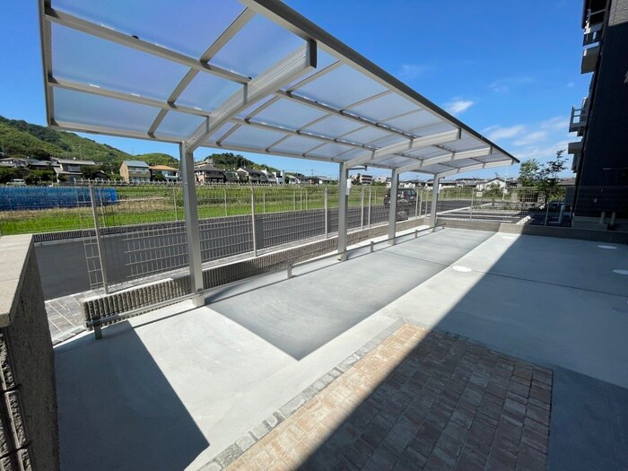 物件外観写真6　(駐輪場)