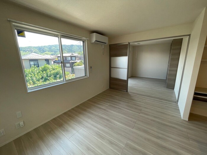 物件内観写真10　(居室)