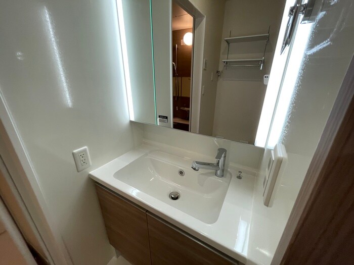 物件内観写真15　(洗面)