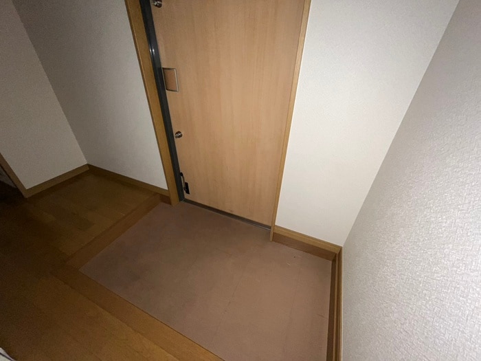 物件内観写真17　(玄関)