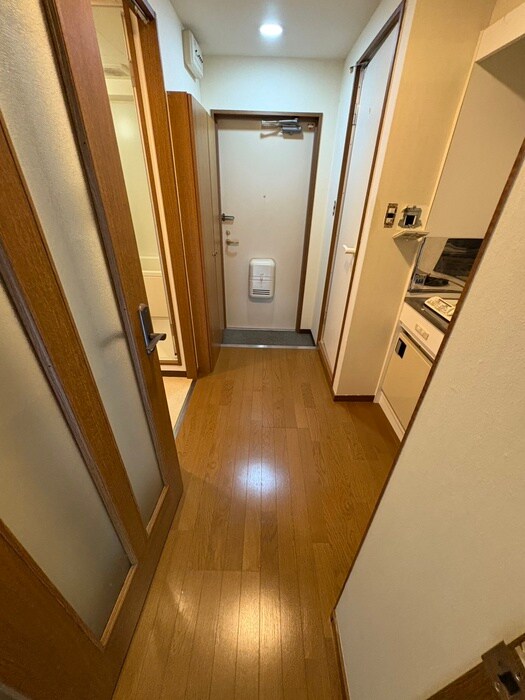 物件内観写真10　(廊下)