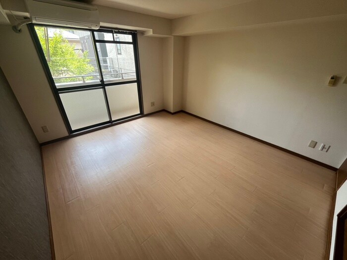 物件内観写真22　(居室)