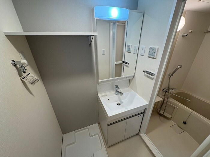 物件内観写真11　(洗面)