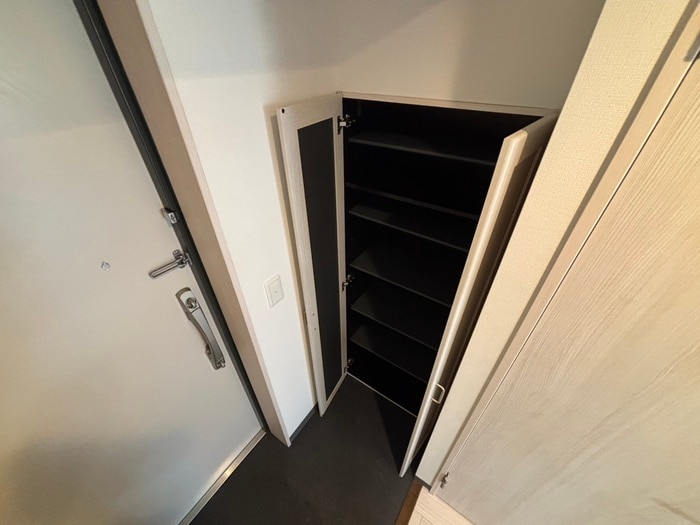 物件内観写真8　(靴箱)