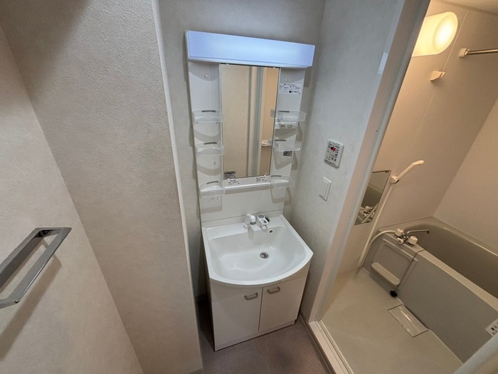 物件内観写真12　(洗面)