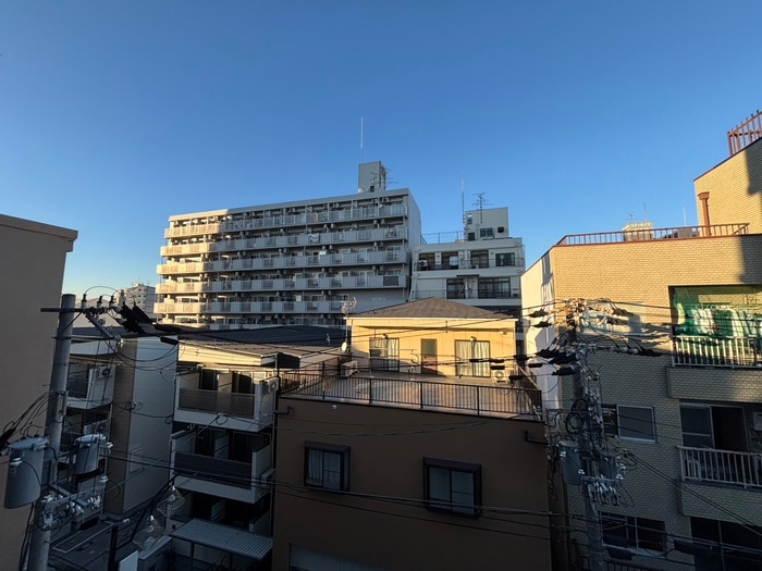 物件内観写真22　(室内からの展望)