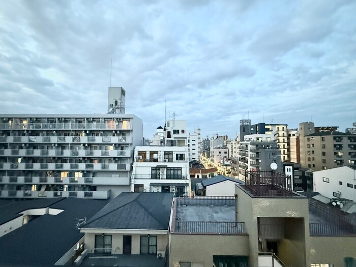 物件内観写真22　(室内からの展望)